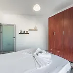 Apartament Coastal Comfort By Premium Selection Durrës