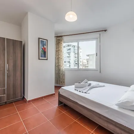 Apartment Coastal Comfort By Premium Selection Durrës